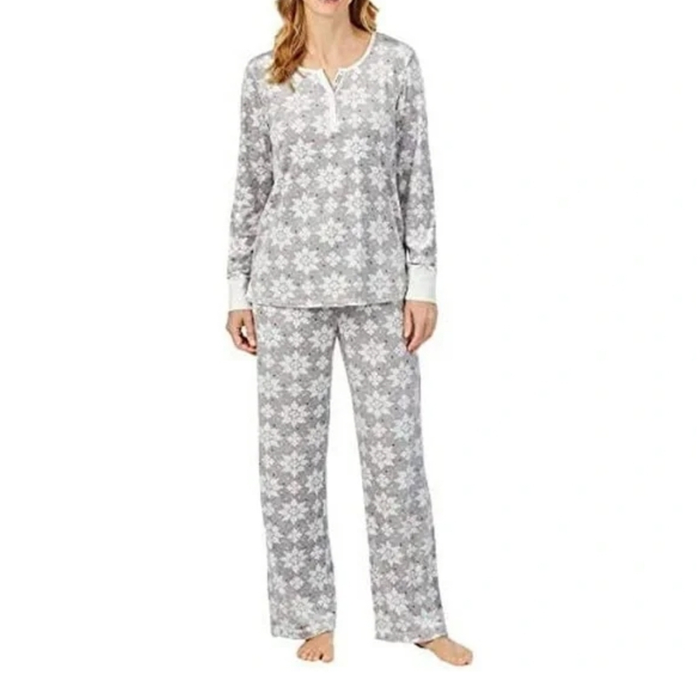 Nautica Women's Gray Snowflake Pajama Set